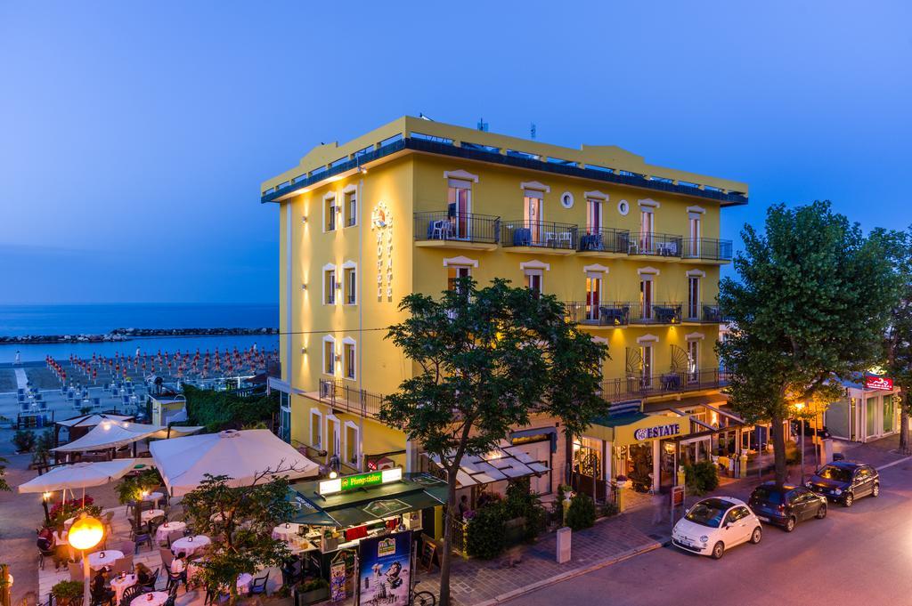 Hotel Estate Rimini Kültér fotó